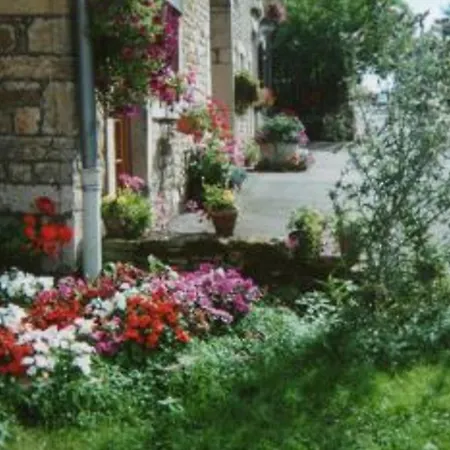 A : 2 Ch, Jardin, Proche Vittel & Contrexeville - Fr-1-589-481